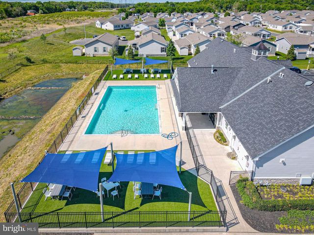 2080 BURLINGTON CIR, Williamstown, NJ 08094