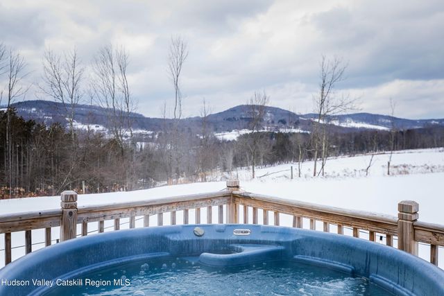 47 Hemmer Road, Jeffersonville, NY 12748