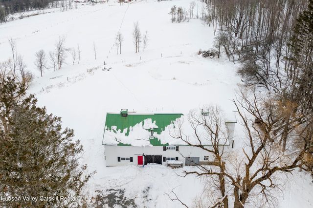 47 Hemmer Road, Jeffersonville, NY 12748