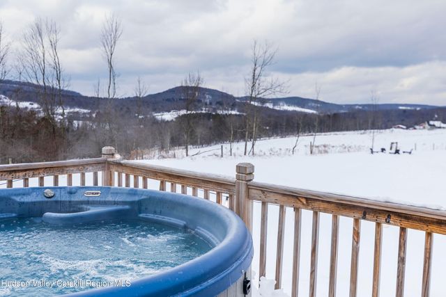 47 Hemmer Road, Jeffersonville, NY 12748