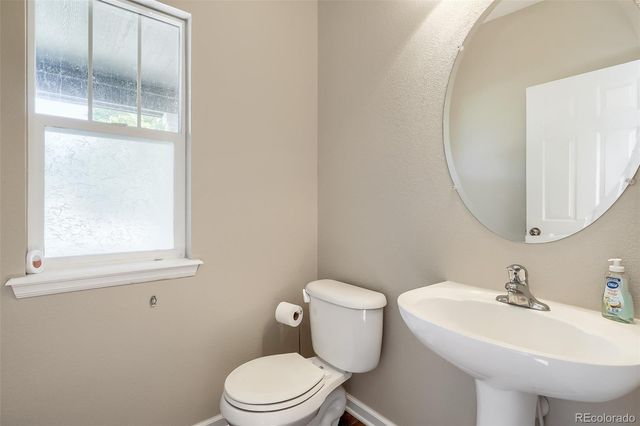 24872 E Irish Drive, Aurora, CO 80016