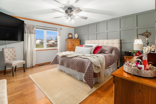 3002 Sunrise Drive, Crown Point, IN 46307