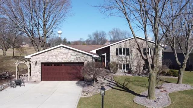 3002 Sunrise Drive, Crown Point, IN 46307