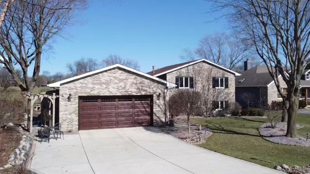 3002 Sunrise Drive, Crown Point, IN 46307