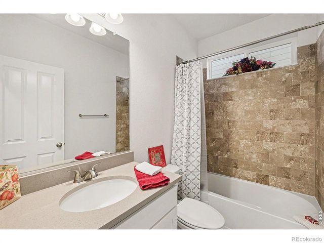 3371 Chilton Drive, Mead, CO 80542