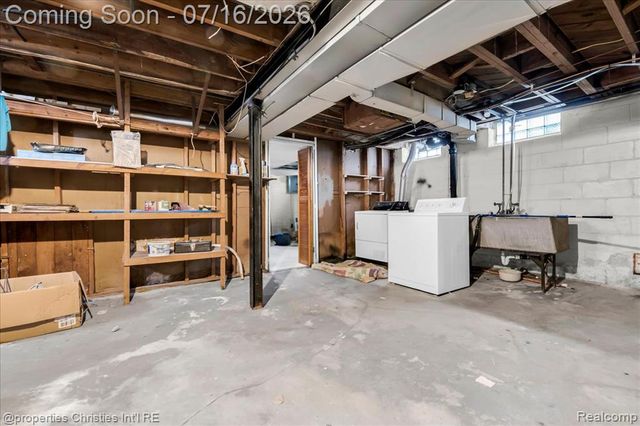 19322 Pierson Street, Detroit, MI 48219