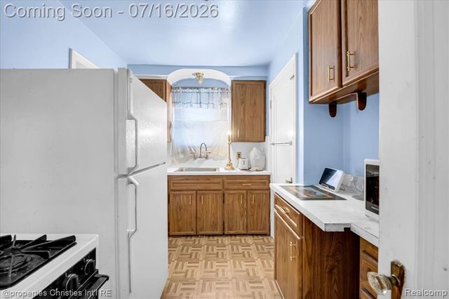 19322 Pierson Street, Detroit, MI 48219