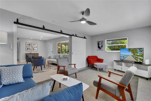 1155 6th ST S, Naples, FL 34102