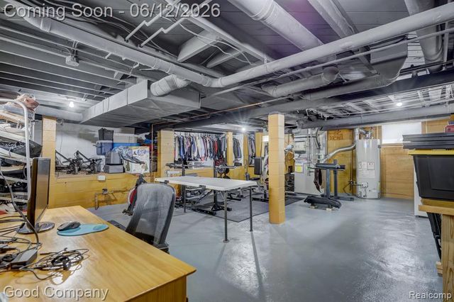 45 W Morehouse Avenue, Hazel Park, MI 48030