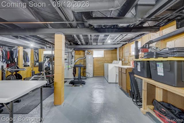 45 W Morehouse Avenue, Hazel Park, MI 48030