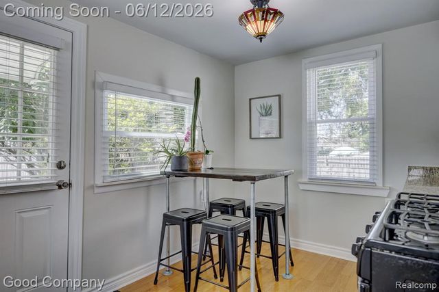 45 W Morehouse Avenue, Hazel Park, MI 48030