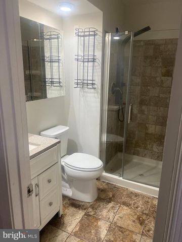 14432 FOUR CHIMNEY DR, Centreville, VA 20120