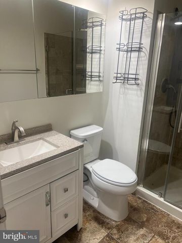 14432 FOUR CHIMNEY DR, Centreville, VA 20120