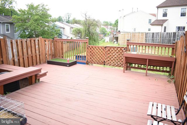 14432 FOUR CHIMNEY DR, Centreville, VA 20120