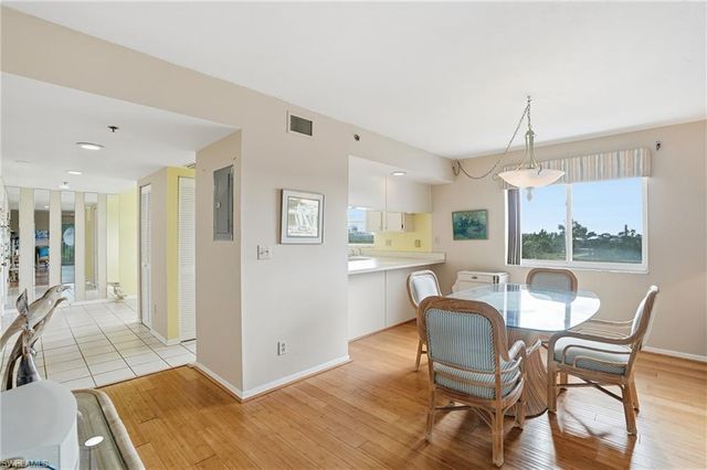 4591 Bay Beach LN # 294, Fort Myers Beach, FL 33931