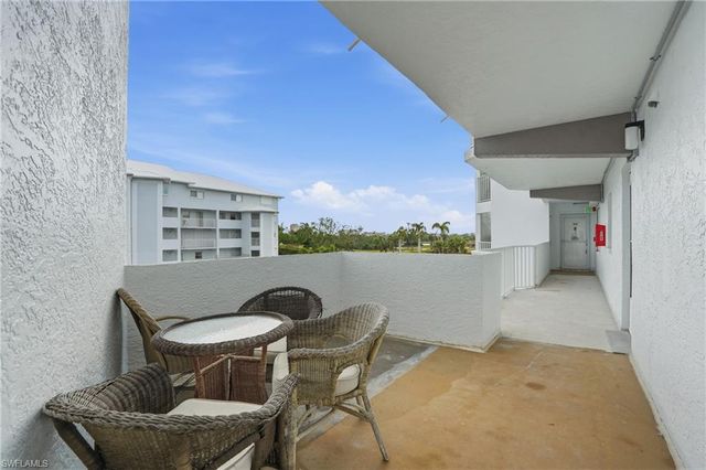 4591 Bay Beach LN # 294, Fort Myers Beach, FL 33931