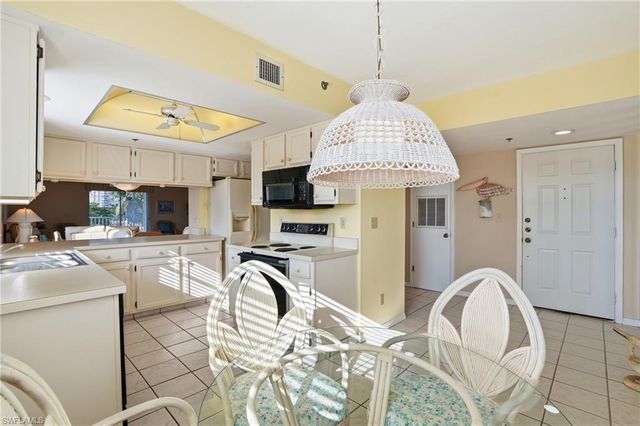 4591 Bay Beach LN # 294, Fort Myers Beach, FL 33931