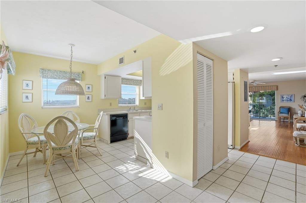 4591 Bay Beach LN 294, FORT MYERS BEACH, FL 33931 — photo 4