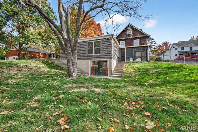 8673 General Grant Lane, Crestwood, MO 63123