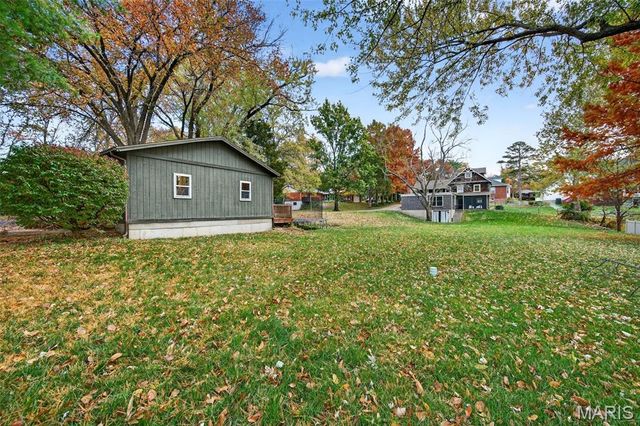 8673 General Grant Lane, Crestwood, MO 63123