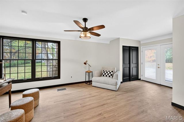 8673 General Grant Lane, Crestwood, MO 63123