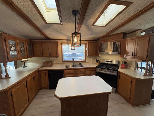 W6449 OLD LAKE LANE, Shawano, WI 54166