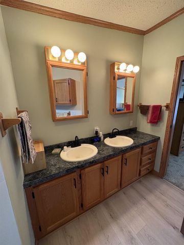 W6449 OLD LAKE LANE, Shawano, WI 54166