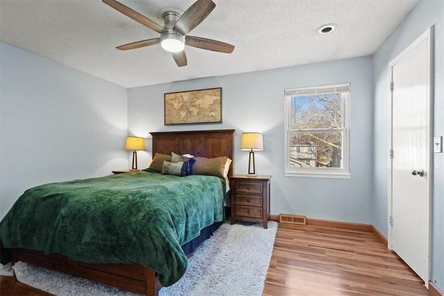 7815 W 61st Terrace, Overland Park, KS 66202