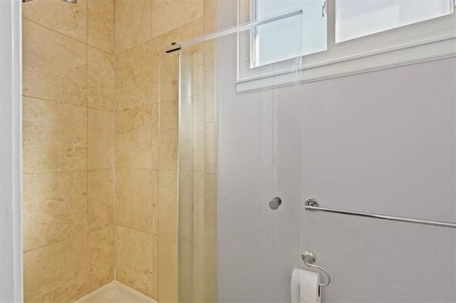 7815 W 61st Terrace, Overland Park, KS 66202