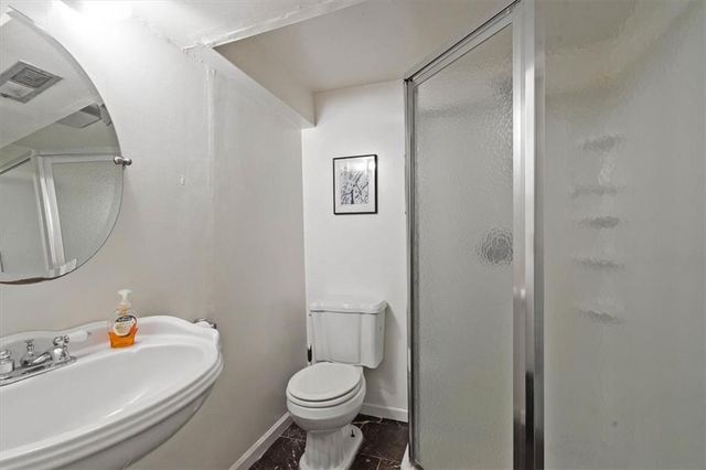 7815 W 61st Terrace, Overland Park, KS 66202