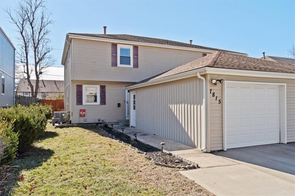 7815 W 61st Terrace, Overland Park, KS 66202