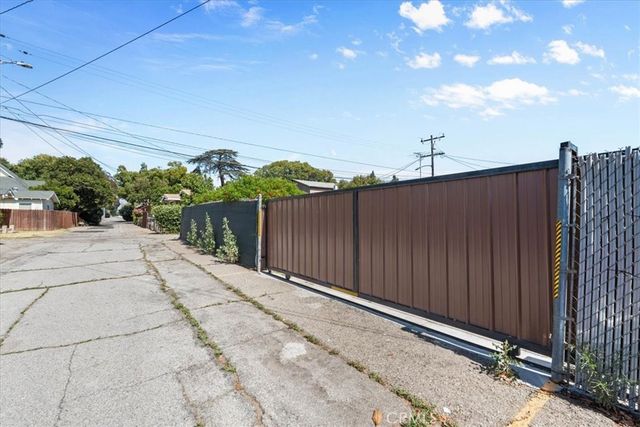 13049 6th Street, Chino, CA 91710