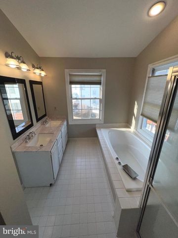 14217 BELT BUCKLE CT, Centreville, VA 20121