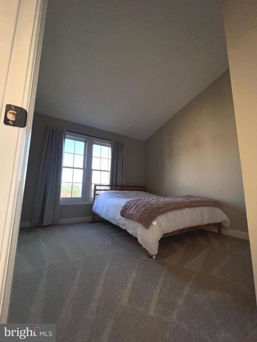 14217 BELT BUCKLE CT, Centreville, VA 20121