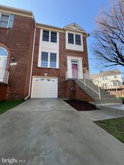 14217 BELT BUCKLE CT, Centreville, VA 20121