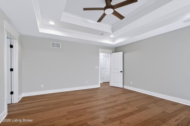 260 Brennan Ct, Shepherdsville, KY 40165