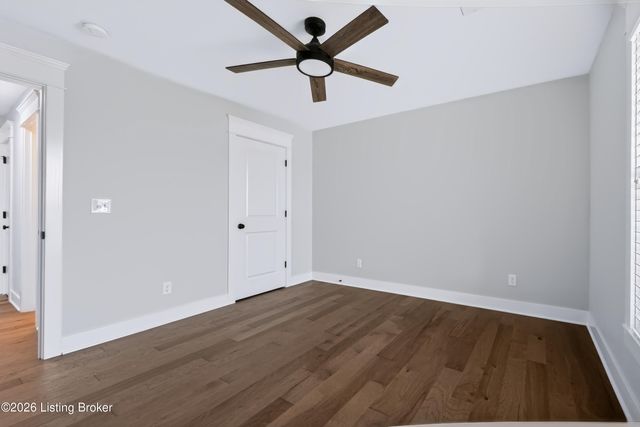 260 Brennan Ct, Shepherdsville, KY 40165