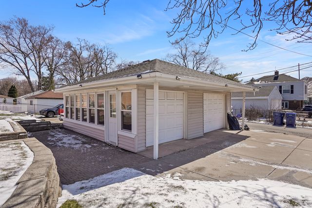 5949 School Street, Berkeley, IL 60163