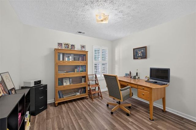 4290 Perrinton Trail, Loganville, GA 30052