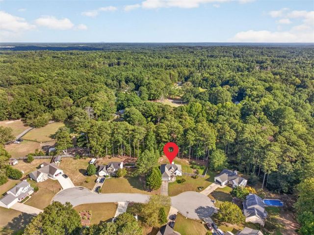 4290 Perrinton Trail, Loganville, GA 30052