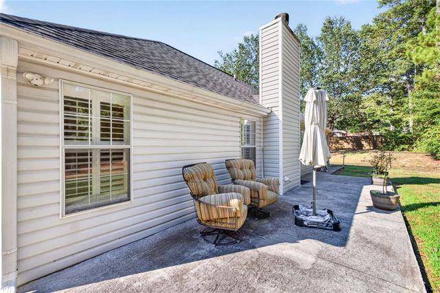 4290 Perrinton Trail, Loganville, GA 30052