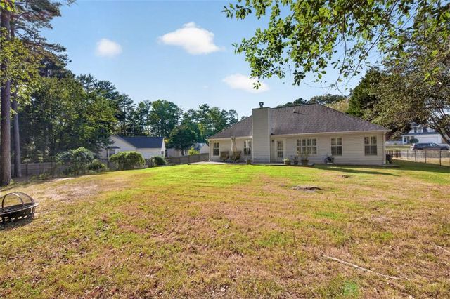 4290 Perrinton Trail, Loganville, GA 30052