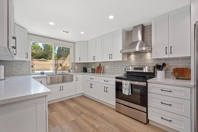 3183 Granada Dr, Cameron Park, CA 95682