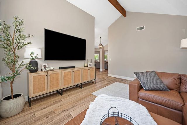 3183 Granada Dr, Cameron Park, CA 95682