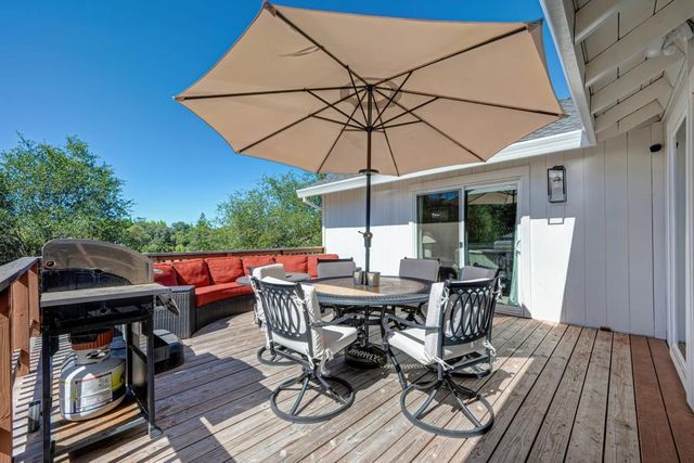 3183 Granada Dr, Cameron Park, CA 95682