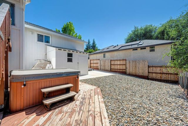 3183 Granada Dr, Cameron Park, CA 95682