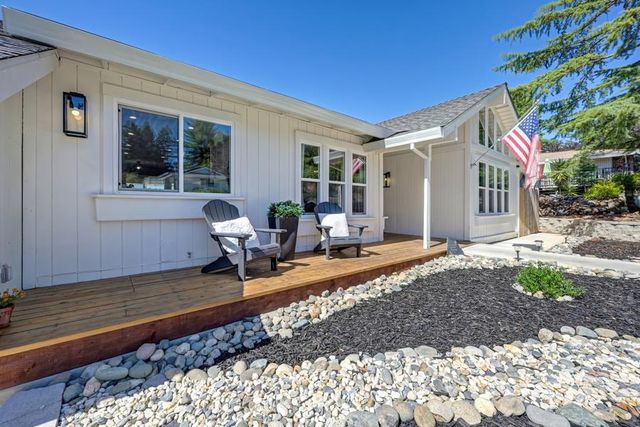 3183 Granada Dr, Cameron Park, CA 95682