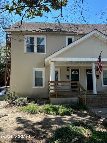 240 W New Hampshire Avenue, Southern Pines, NC 28387