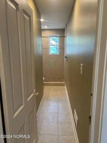 240 W New Hampshire Avenue, Southern Pines, NC 28387