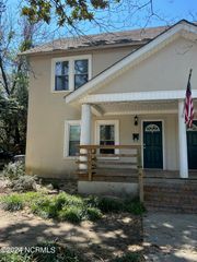 240 W New Hampshire Avenue, Southern Pines, NC 28387